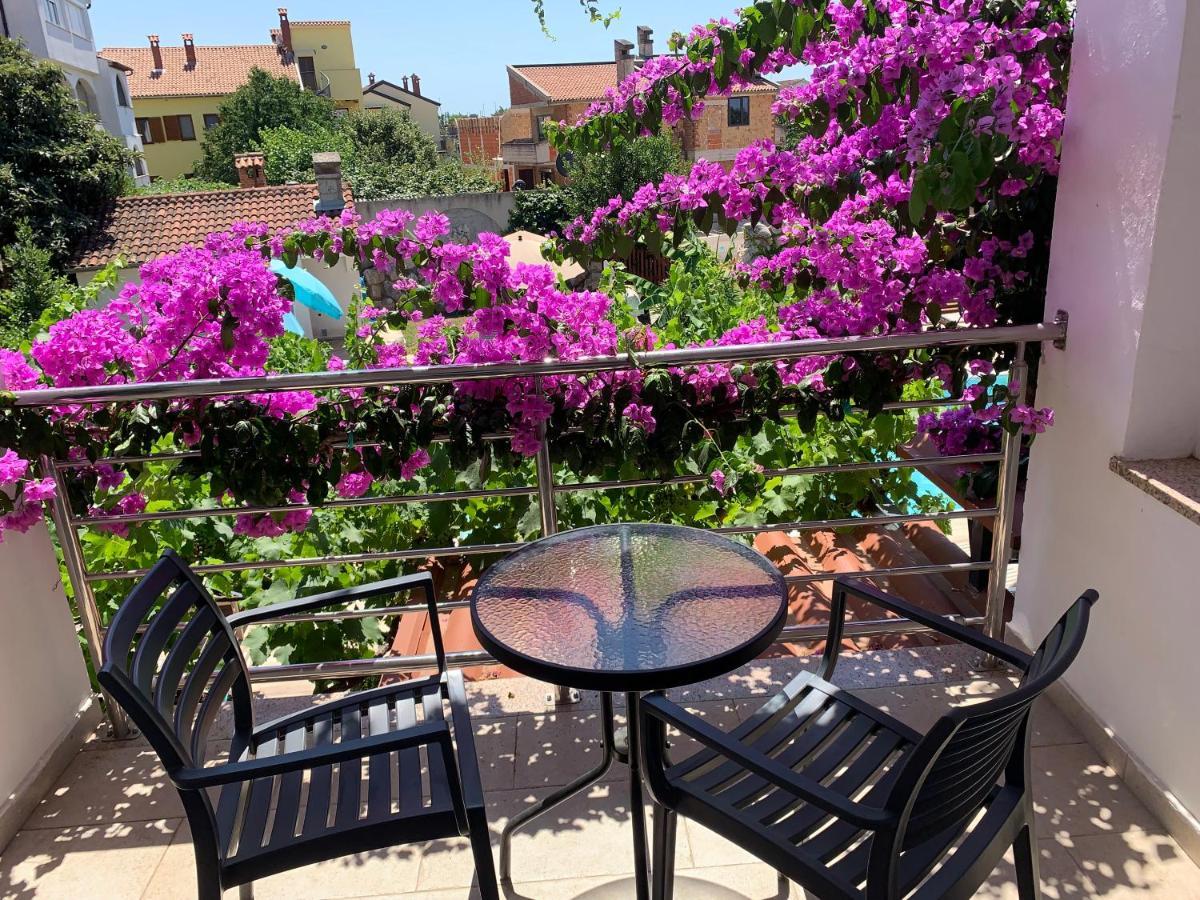 Gargamelo Pension Porec Exterior photo