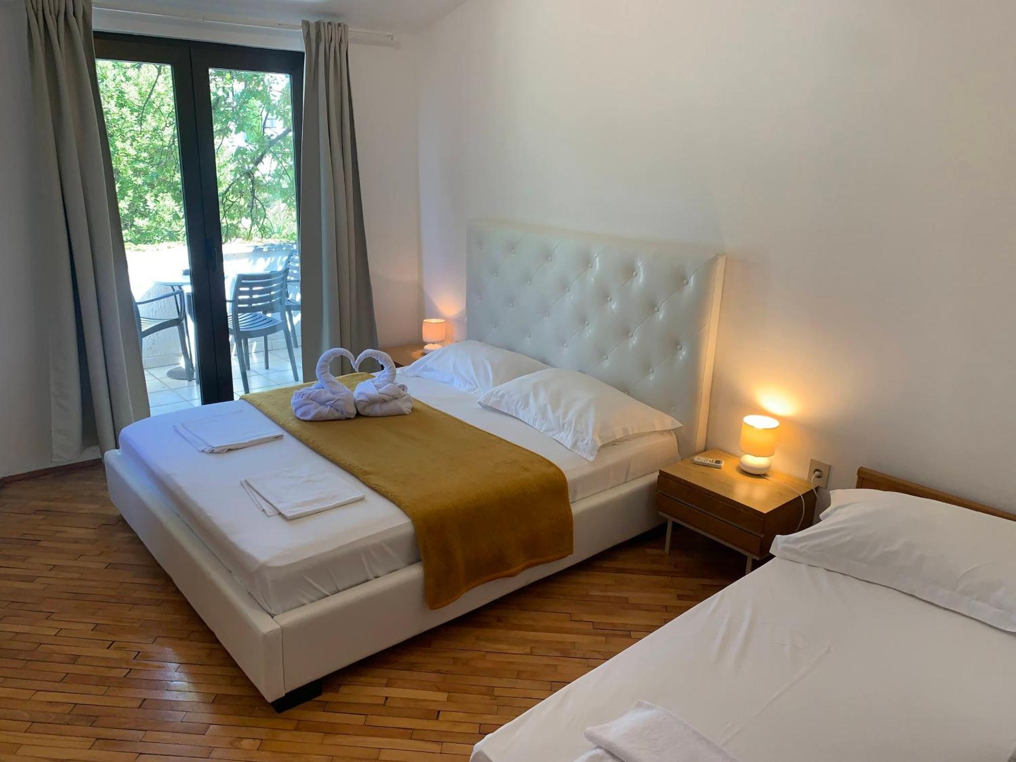 Gargamelo Pension Porec Exterior photo