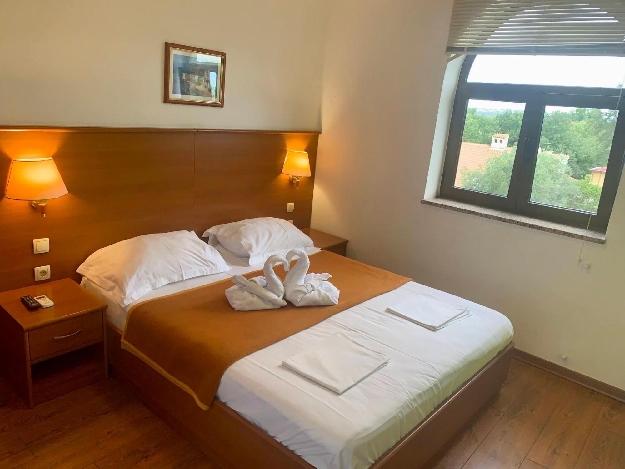 Gargamelo Pension Porec Exterior photo
